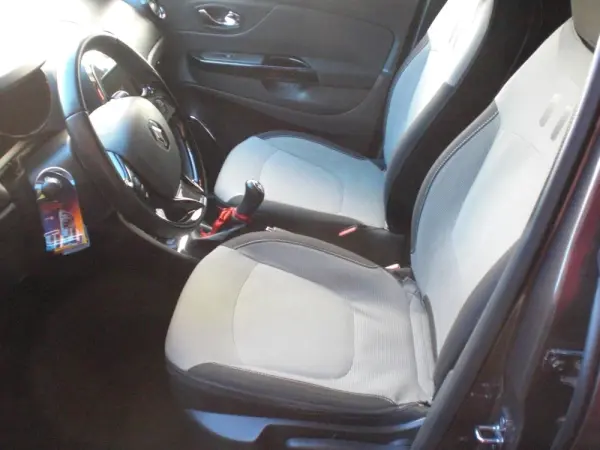 Renault Captur 1.5 dCi Exclusive C/Pneu 13