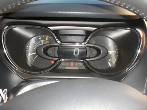 Renault Captur 1.5 dCi Exclusive C/Pneu 15