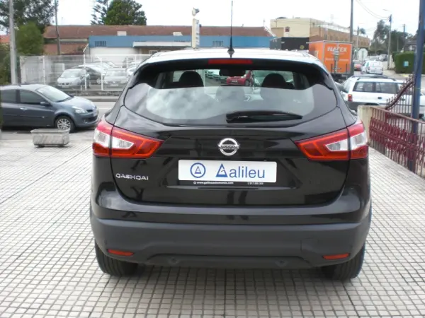 Nissan Qashqai 1.5 dCi 360 Pack S 5