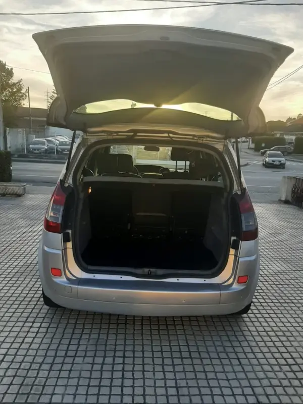 Renault Scénic 1.5 dCi Pack 8