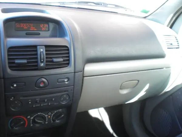 Renault Clio 1.5 dCi Expression 15