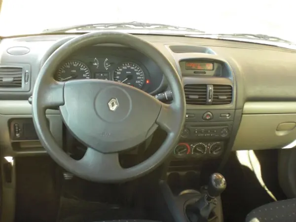 Renault Clio 1.5 dCi Expression 17