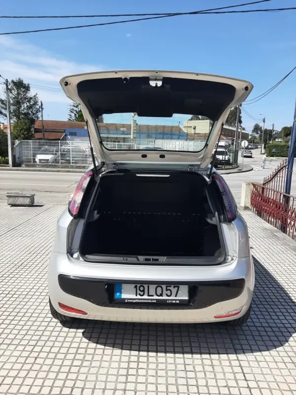 Fiat Punto Evo 1.3 M-Jet Dynamic Style 11