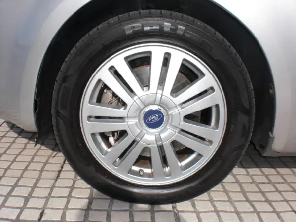 Ford C-Max 2.0 TDCi DPF Ghia 8