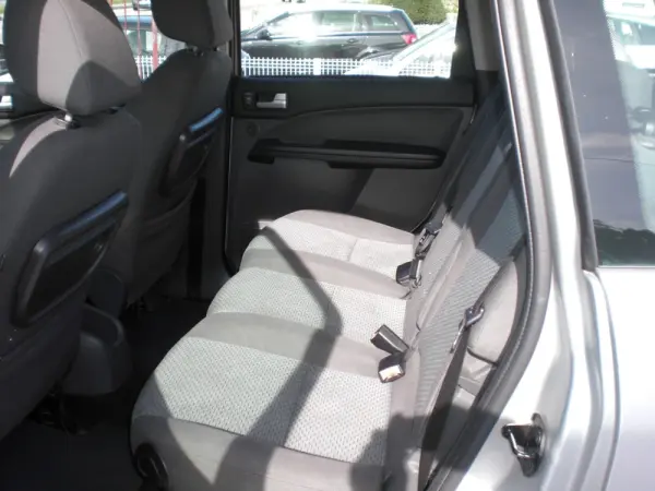 Ford C-Max 2.0 TDCi DPF Ghia 10