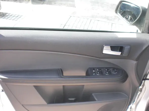 Ford C-Max 2.0 TDCi DPF Ghia 13