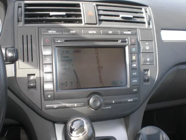 Ford C-Max 2.0 TDCi DPF Ghia 16