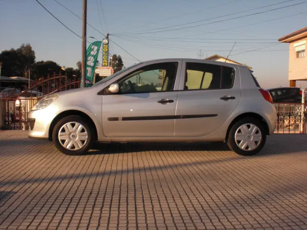 Renault Clio 1.5 dCi Confort 8