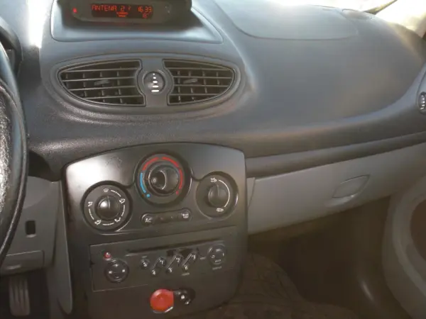 Renault Clio 1.5 dCi Confort 19