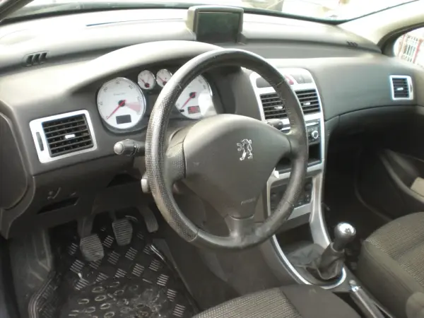 Peugeot 307 1.6 HDi SE Navteq 14