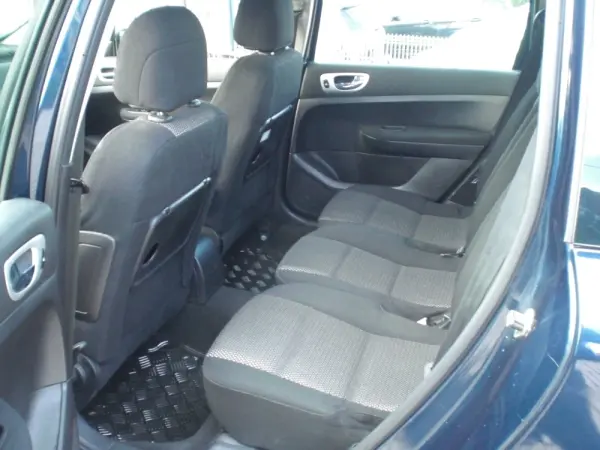 Peugeot 307 1.6 HDi SE Navteq 18