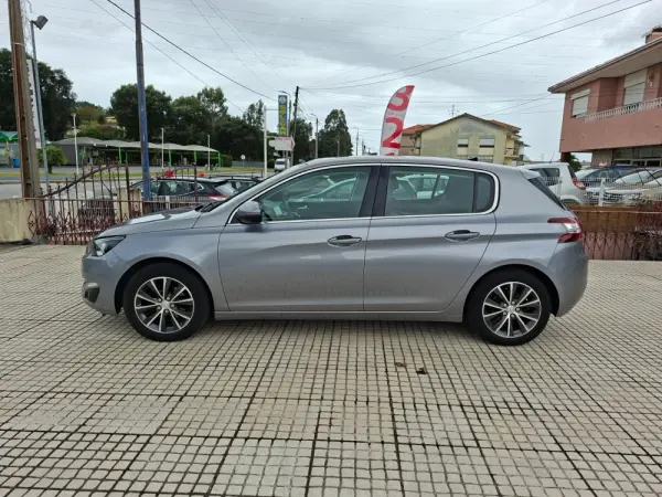 Peugeot 308 1.2 PureTech Allure 3