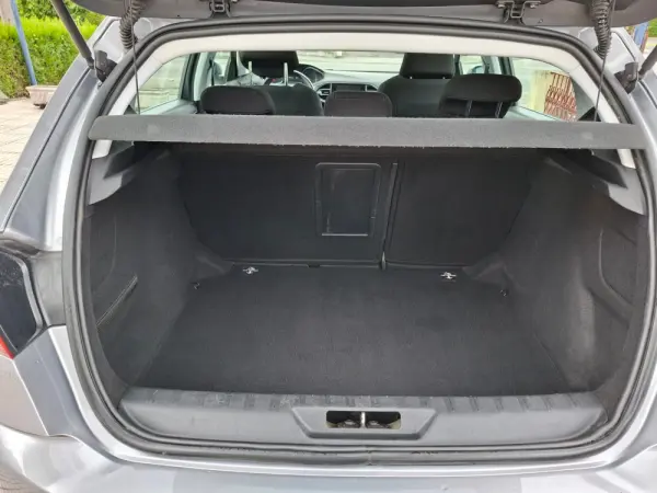 Peugeot 308 1.2 PureTech Allure 19