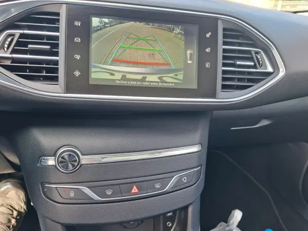 Peugeot 308 1.2 PureTech Allure 15