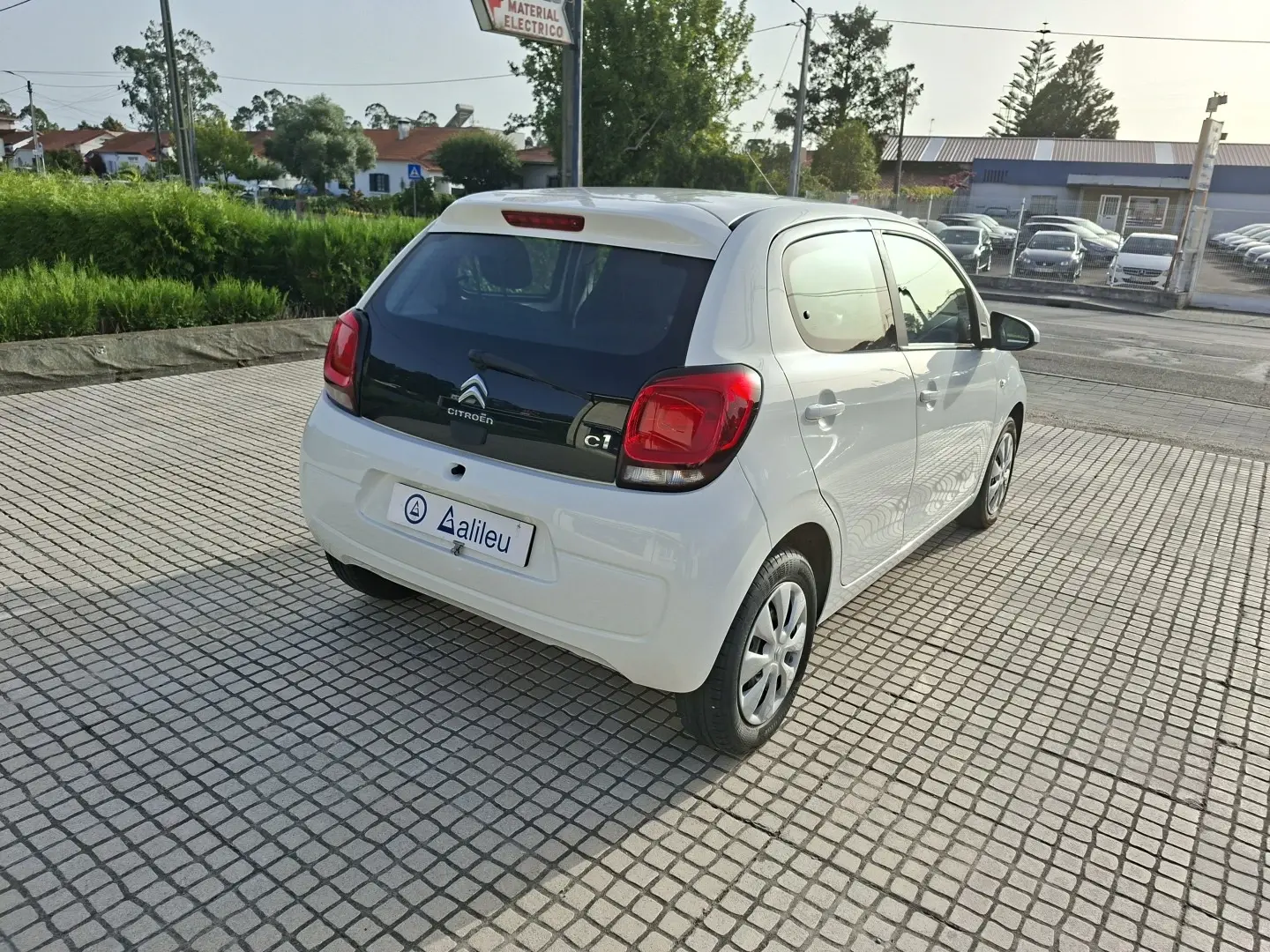 Citroen C1 VTi Feel 5