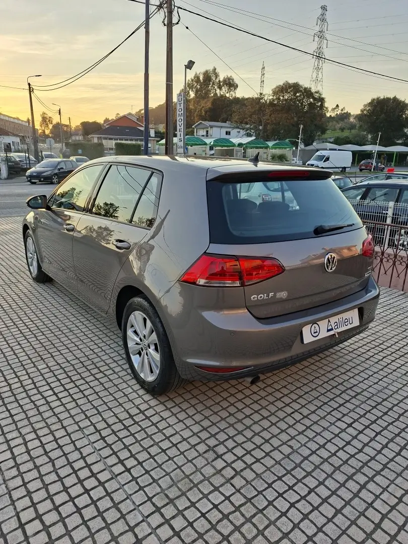 Volkswagen Golf 1.6 TDi GPS Edition DSG 9