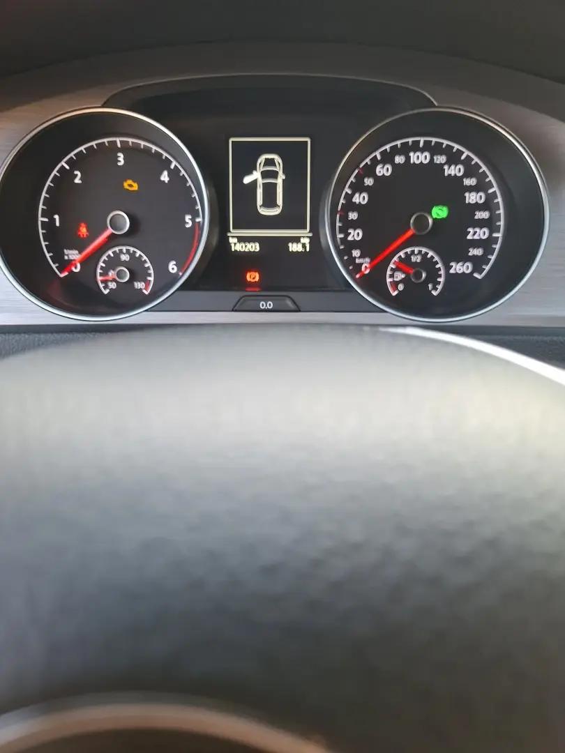 Volkswagen Golf 1.6 TDi GPS Edition DSG 16