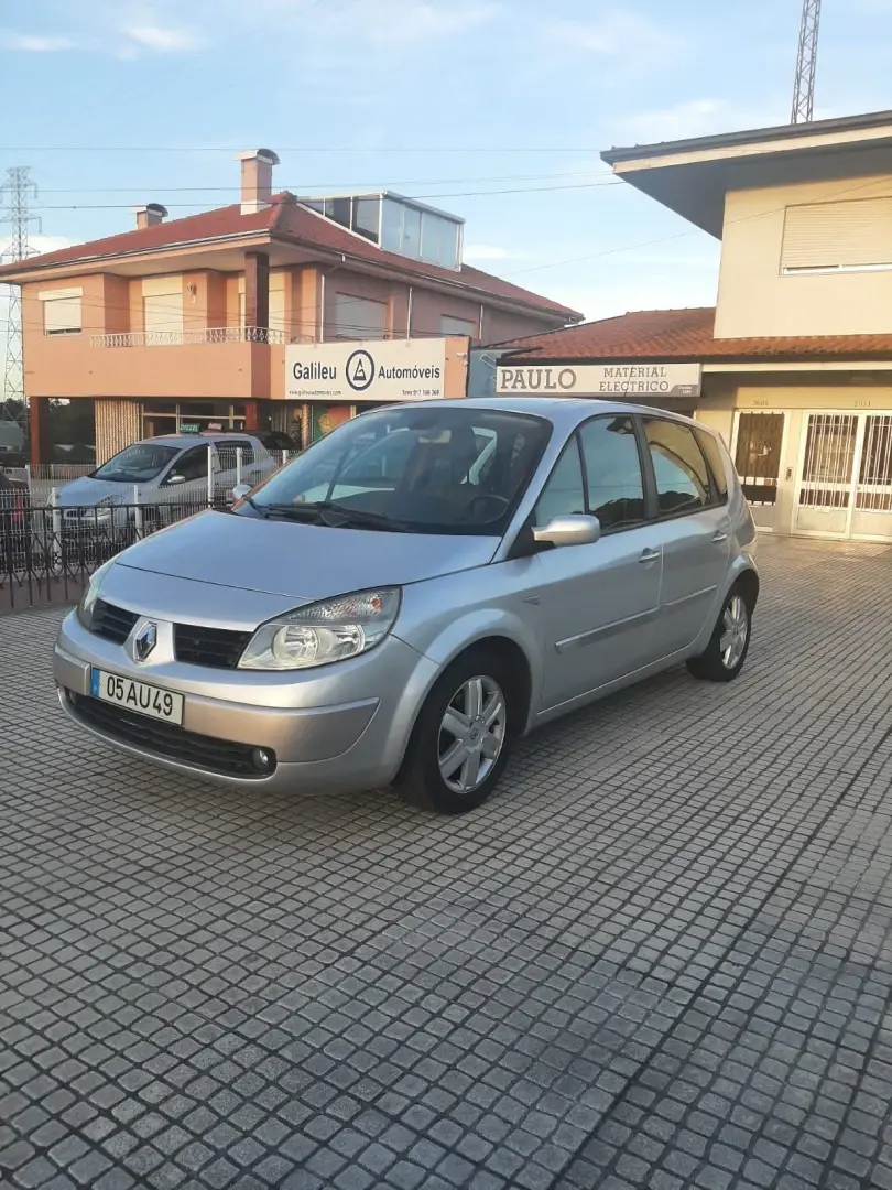 Renault Scénic 1.5 dCi Pack 1