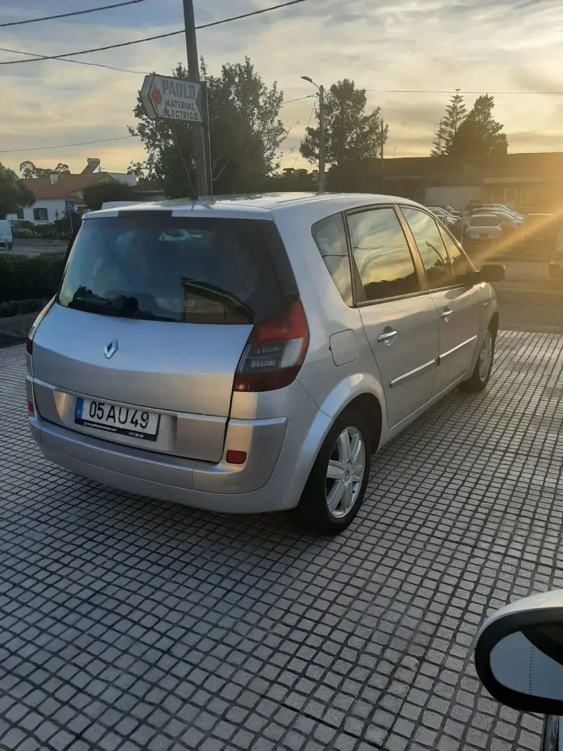 Renault Scénic 1.5 dCi Pack 4