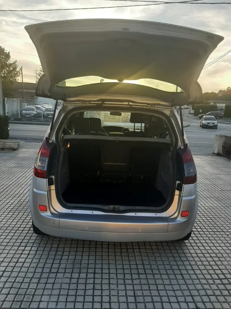 Renault Scénic 1.5 dCi Pack 8
