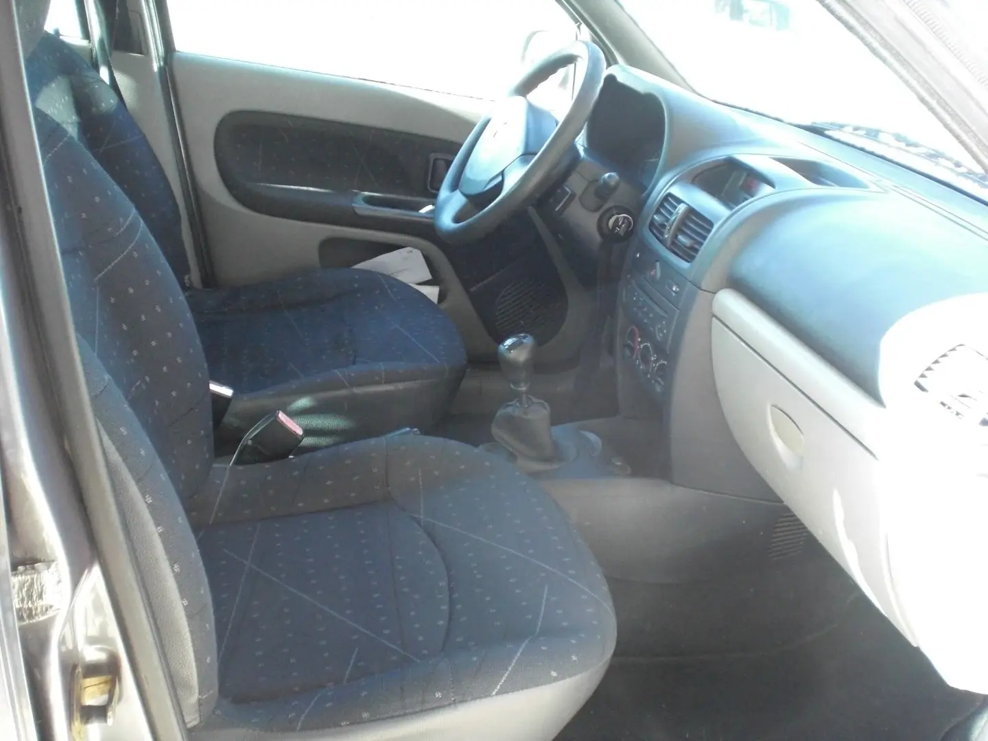 Renault Clio 1.5 dCi Expression 22