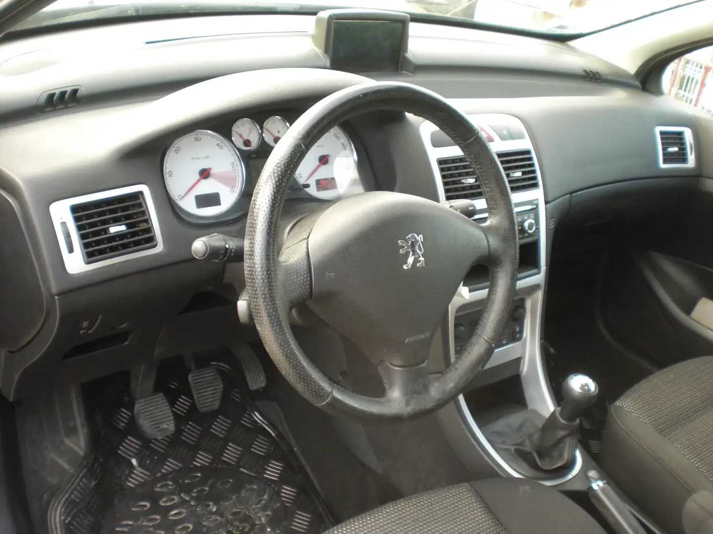 Peugeot 307 1.6 HDi SE Navteq 14