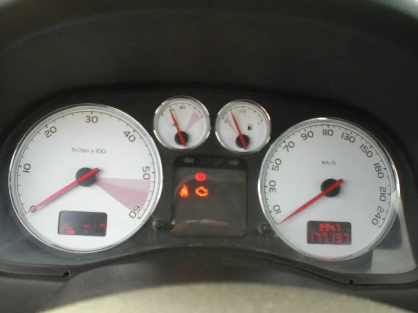 Peugeot 307 1.6 HDi SE Navteq 15