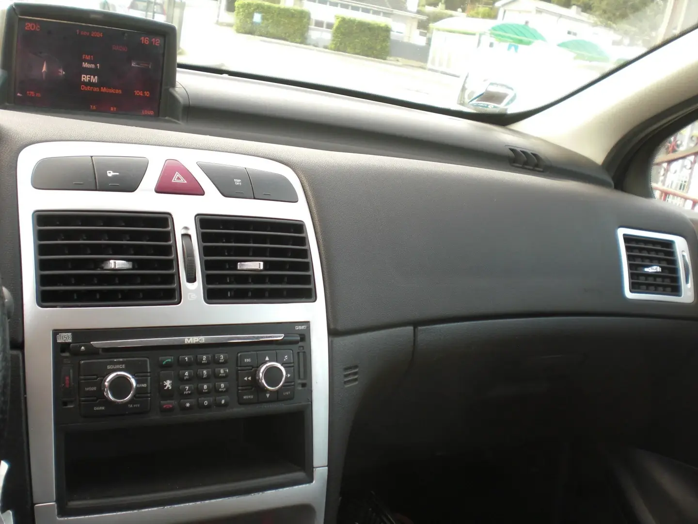 Peugeot 307 1.6 HDi SE Navteq 16