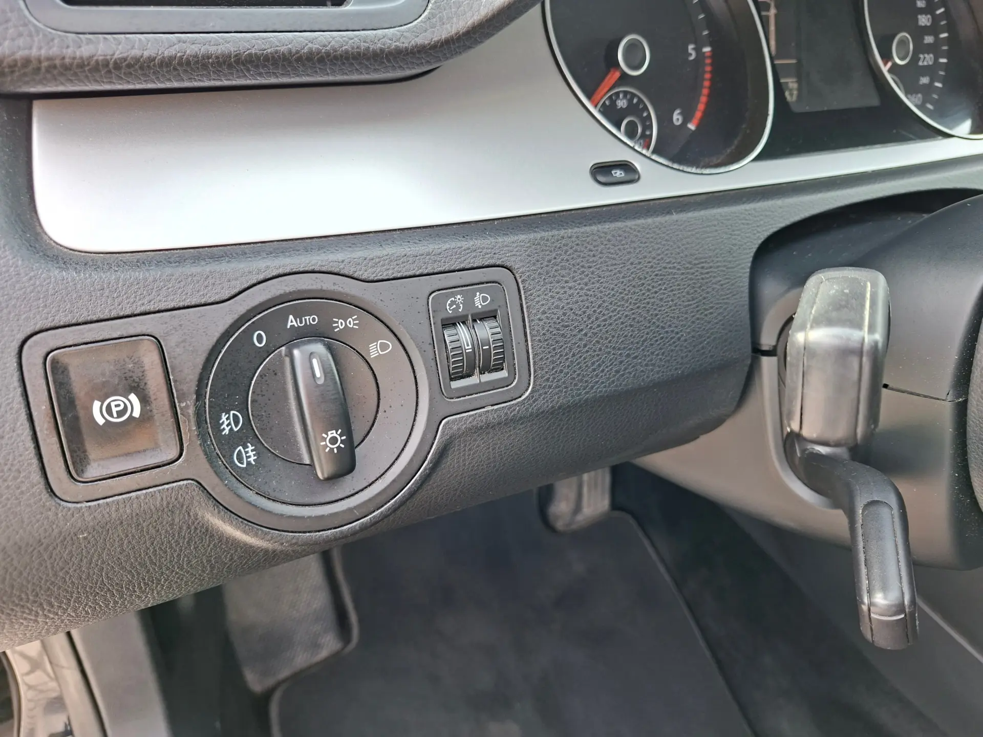 Volkswagen Passat Variant 1.6 TDi BlueMotion 21