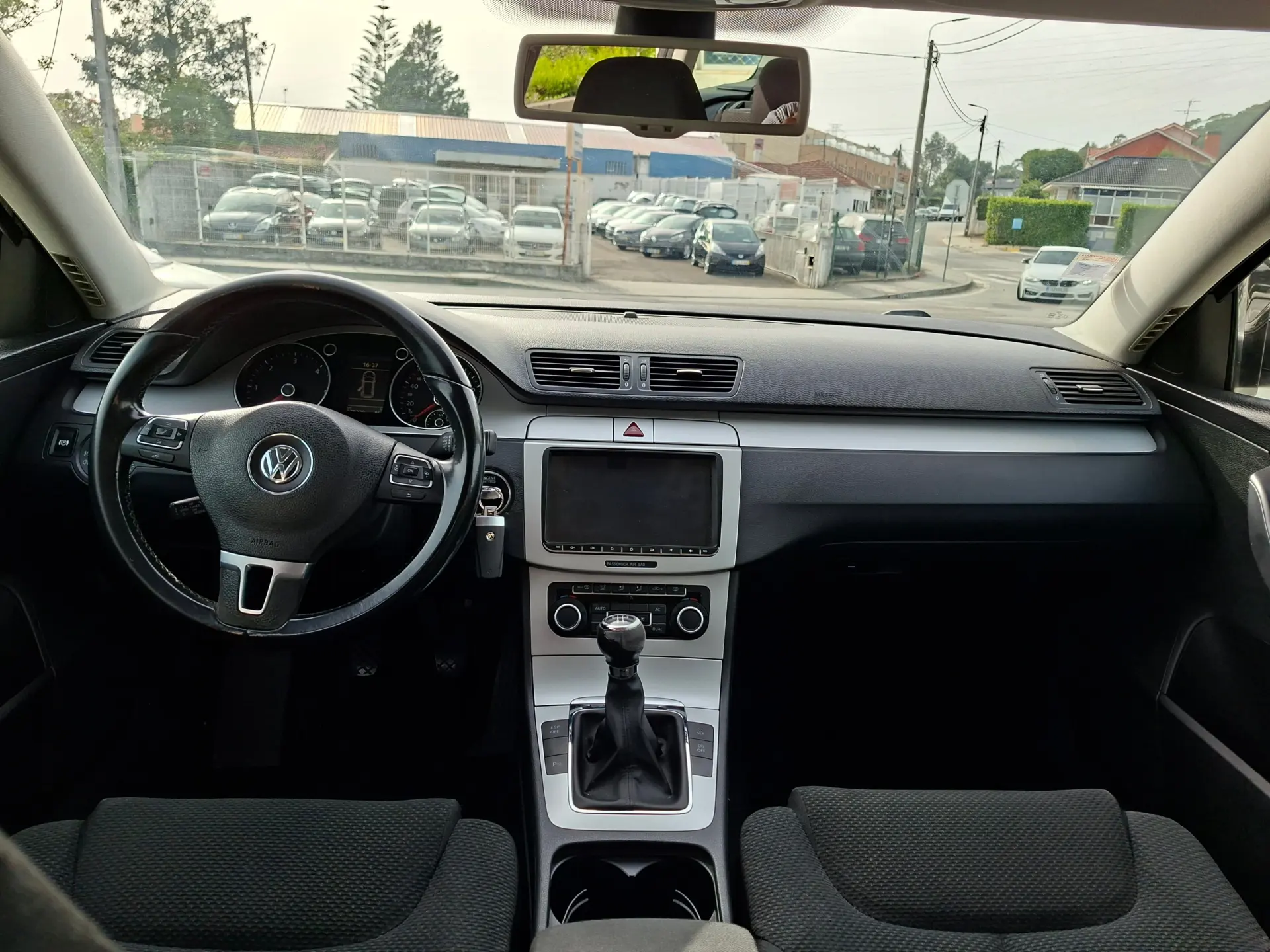 Volkswagen Passat Variant 1.6 TDi BlueMotion 15