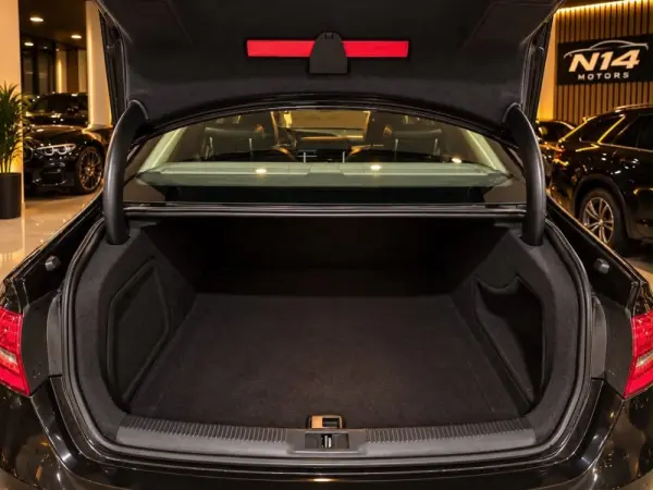 Audi A4 2.0 7