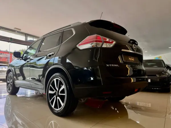 Nissan X-Trail 1.6 dCi N-Connecta Xtronic 10
