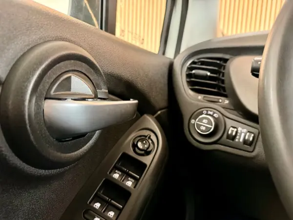 Fiat 500X 21
