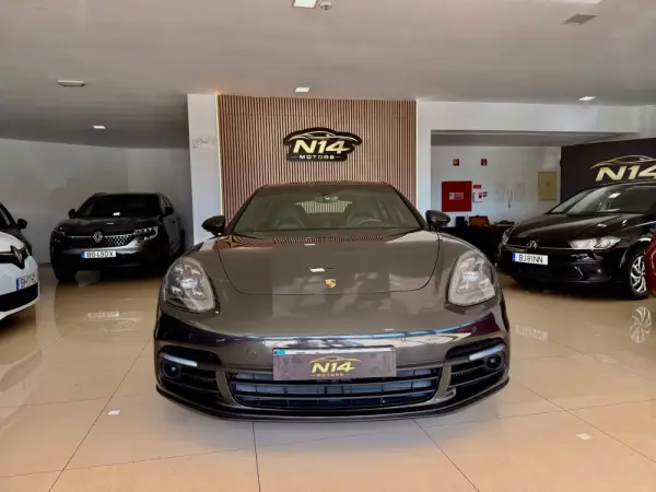 Porsche Panamera Outro 3