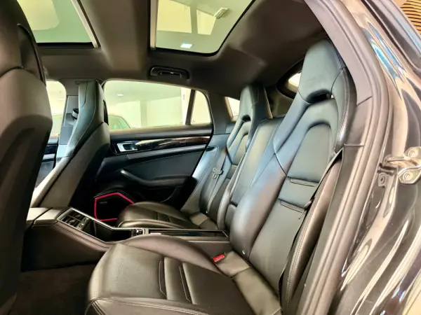 Porsche Panamera Outro 9