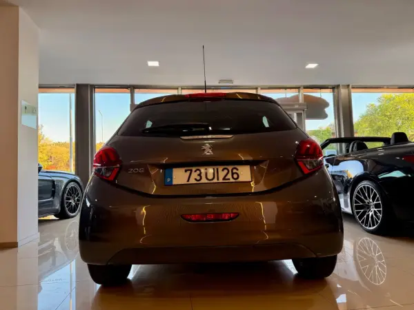 Peugeot 208 1.2 PureTech Style 16