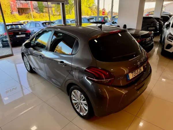 Peugeot 208 1.2 PureTech Style 20