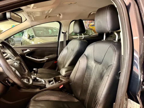 Ford Focus SW 1.6 TDCi ECOnetic 88g S&S Titanium 19
