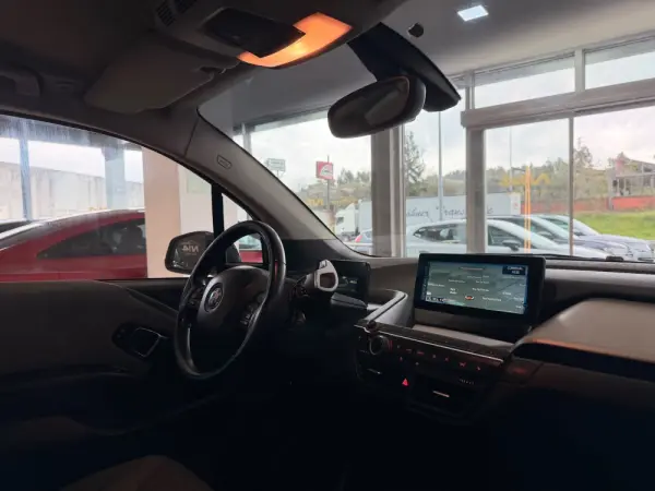 BMW i3 6