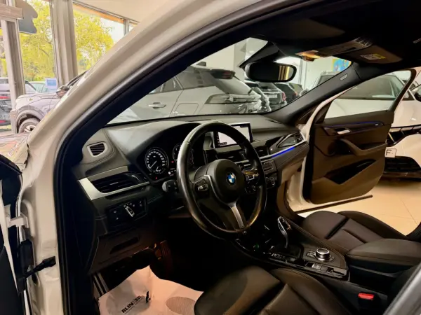 BMW X2 16 d sDrive Pack M 13