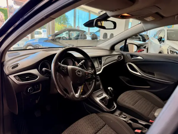 Opel Astra Sports Tourer 1.6 D S&S Dynamic 8