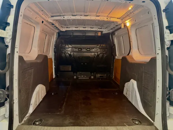 Ford Transit Connect 1.5 TDCi 4