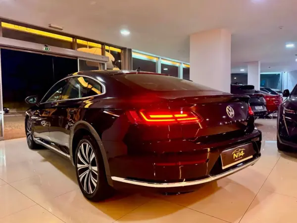 Volkswagen Arteon 4