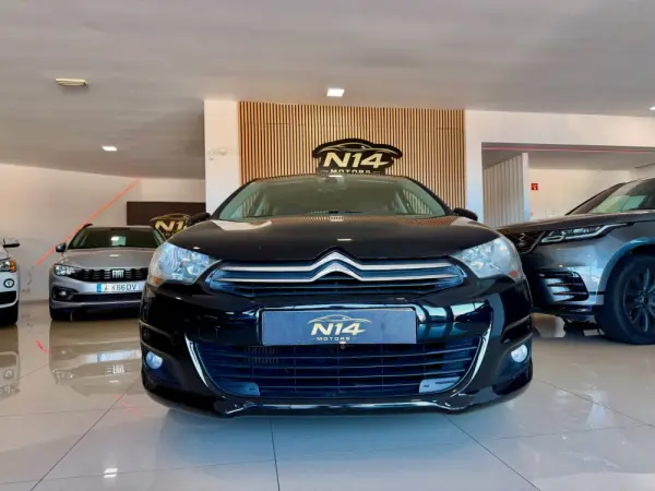 Citroen C4 Outro 2