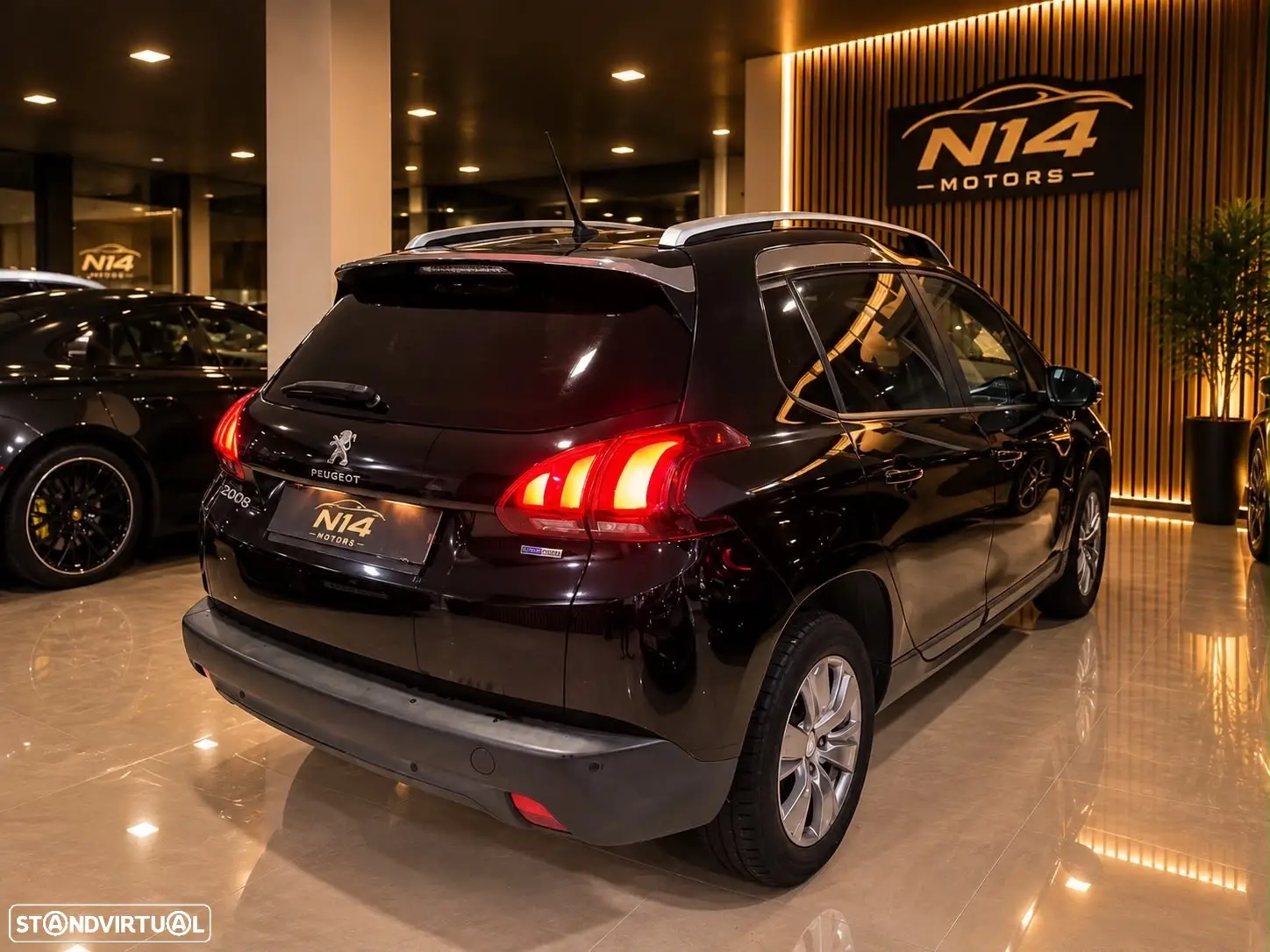 Peugeot 2008 1.2 VTi 11