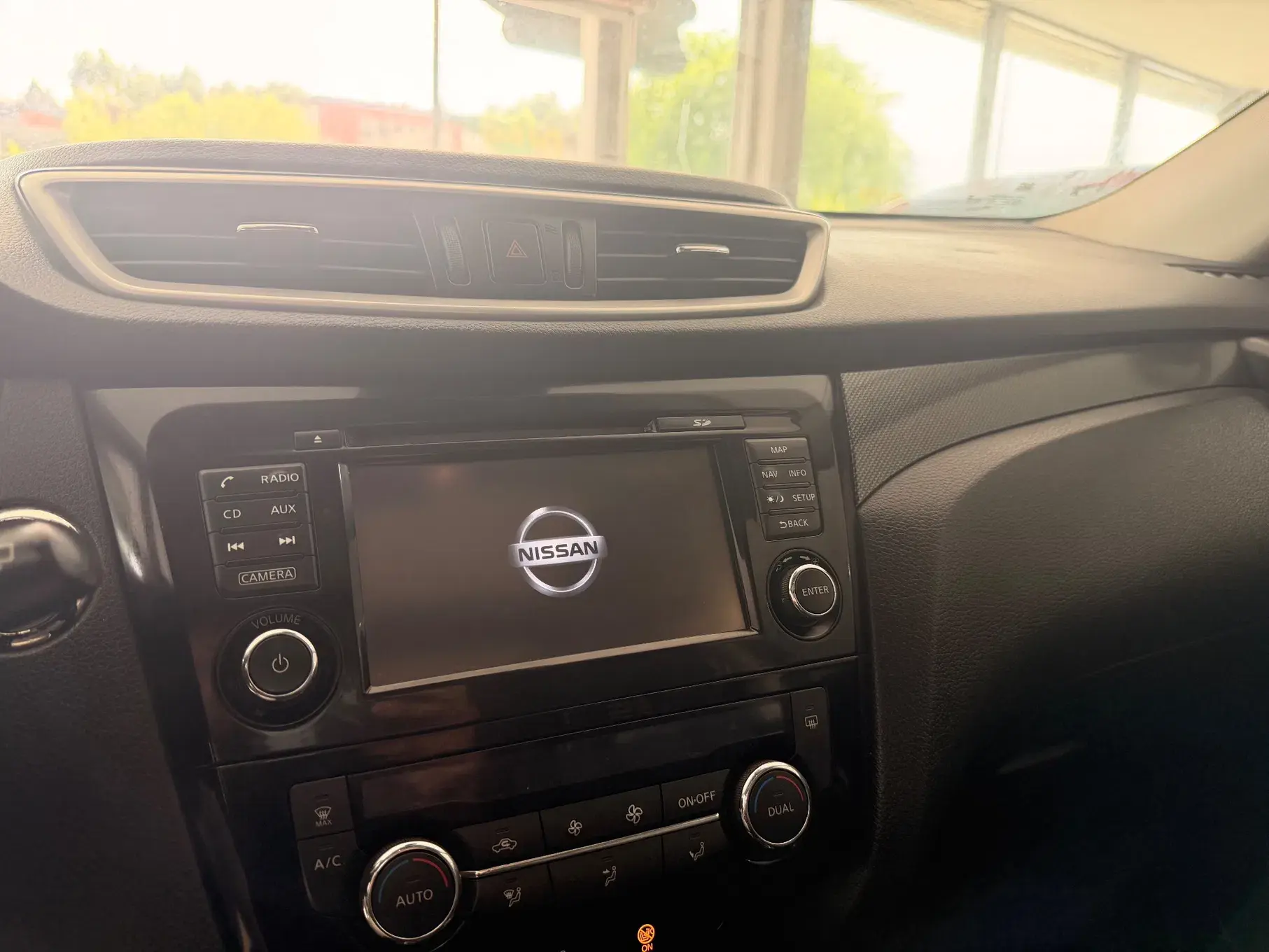 Nissan X-Trail 1.6 dCi N-Connecta Xtronic 19