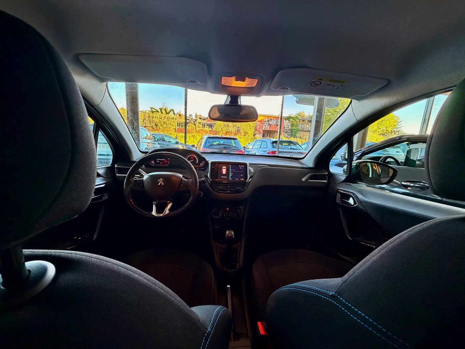 Peugeot 208 1.2 PureTech Style 11
