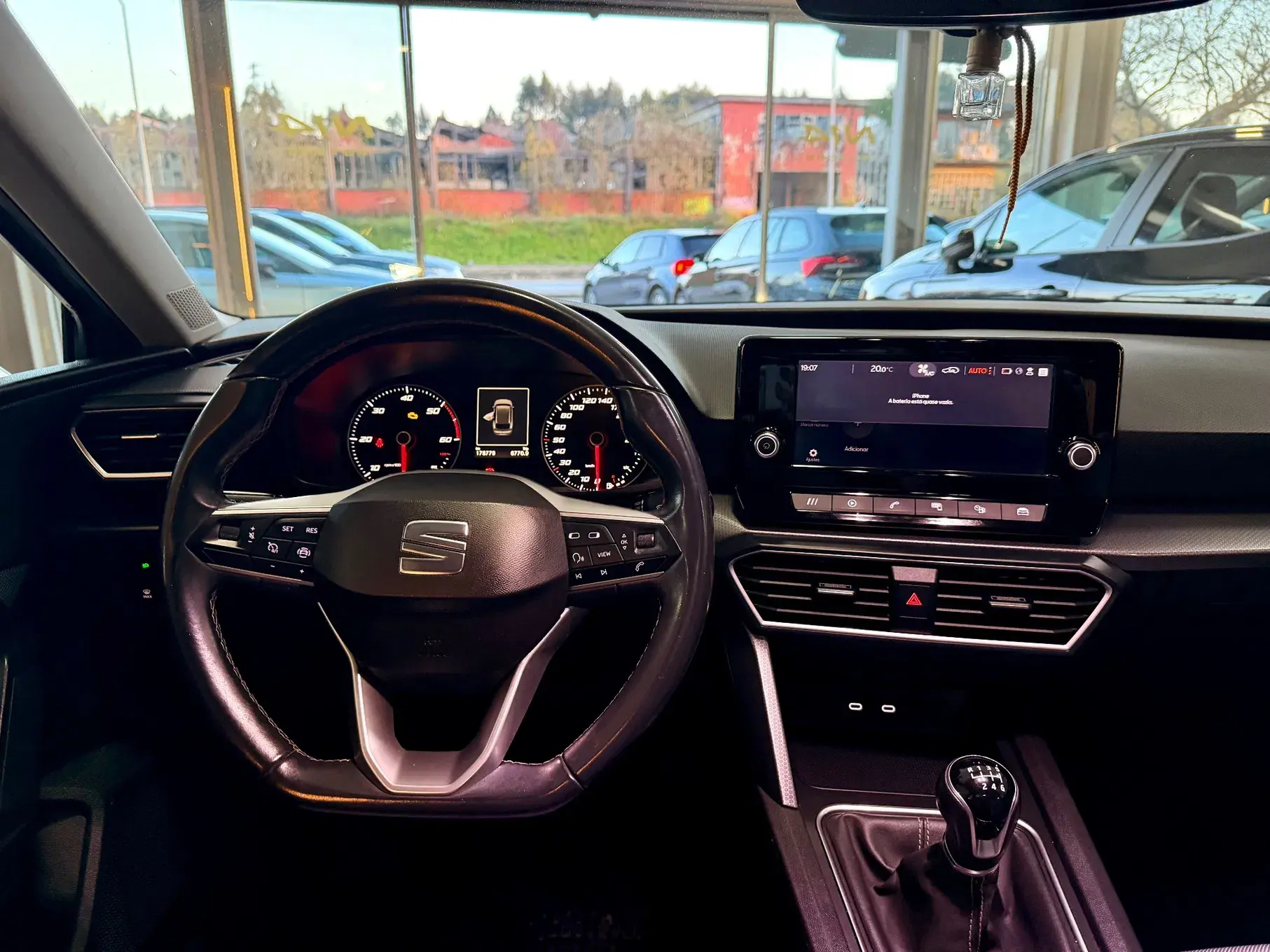 SEAT Leon ST 2.0 TDI Style 19