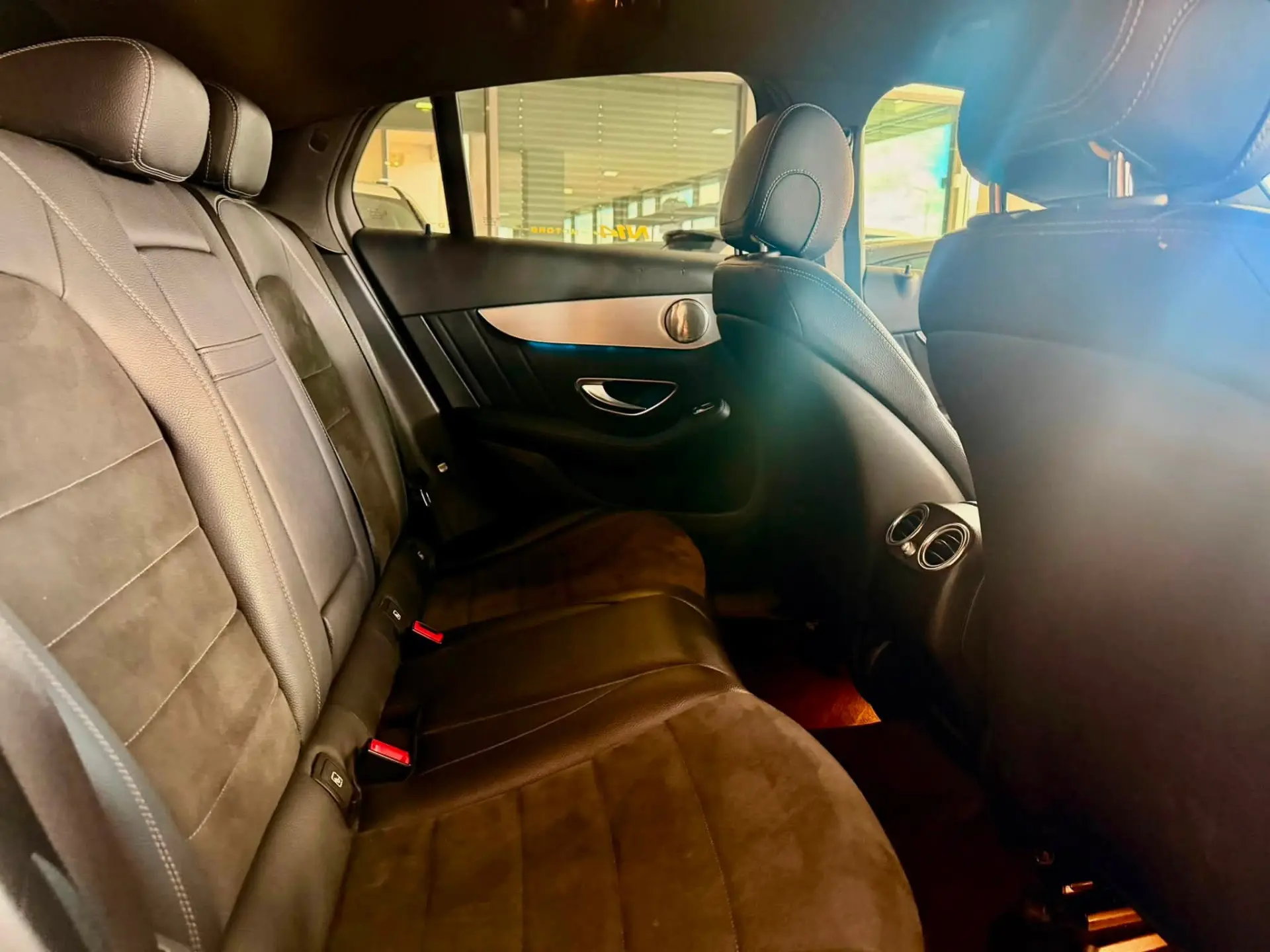 Mercedes-Benz 220 ver-glc--coupe-d-4matic-9g--tronic-amg-line 8