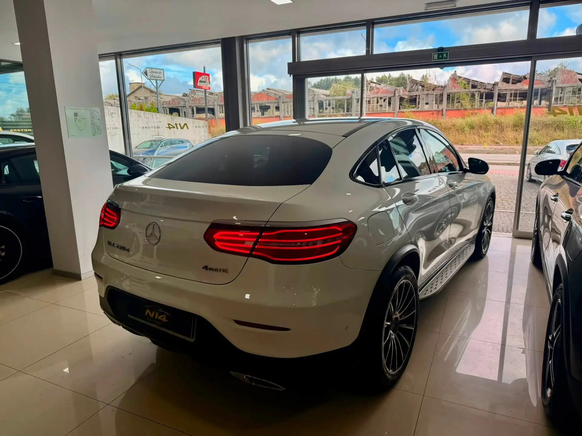 Mercedes-Benz 220 ver-glc--coupe-d-4matic-9g--tronic-amg-line 5